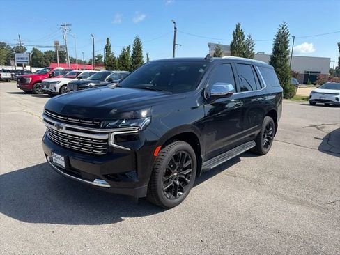 Used 2023 Chevrolet Tahoe Premier AWD/4WD image 2