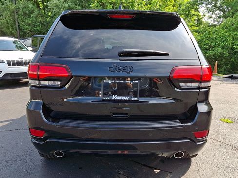 Used 2015 Jeep Grand Cherokee Altitude AWD/4WD image 5