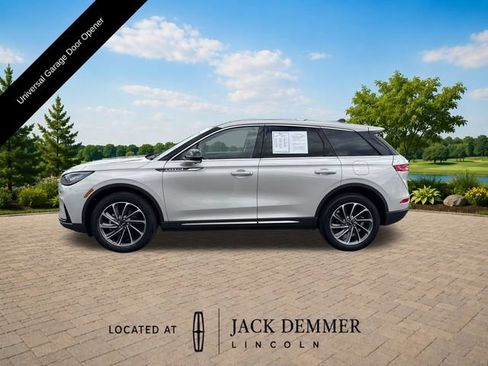 Used 2024 Lincoln Corsair AWD w/ Equipment Group 101A image 3