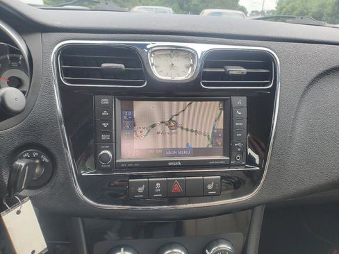 Used 2012 Chrysler 200 Limited w/ Sun/Sound Group FWD image 19