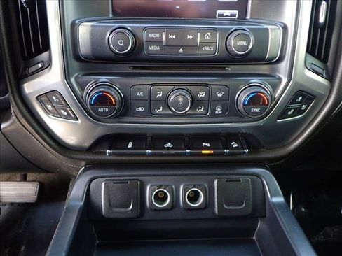 Used 2017 Chevrolet Silverado 1500 LTZ Z71 w/ Midnight Edition image 18