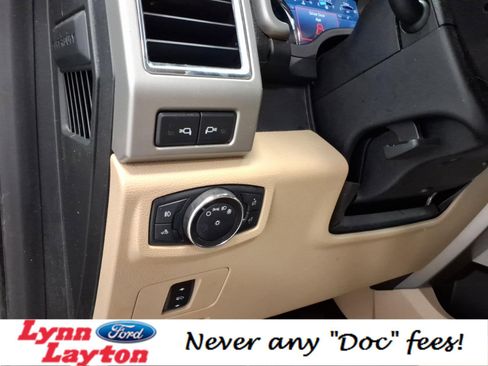 Certified 2018 Ford F250 Lariat w/ Chrome Package image 19