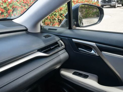 Used 2018 Lexus RX 350L FWD w/ Accessory Package image 21