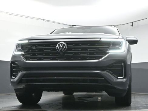 New 2026 Volkswagen Atlas Cross Sport SEL Premium R-Line AWD/4WD image 34
