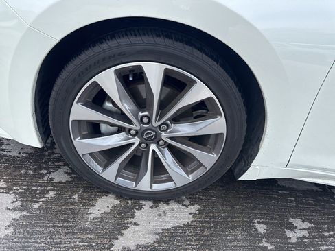 Certified 2023 Nissan Maxima Platinum w/ Sport Mat Group image 5