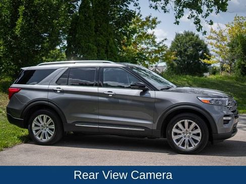 Used 2023 Ford Explorer Limited w/ Limited Technology Package AWD/4WD image 4