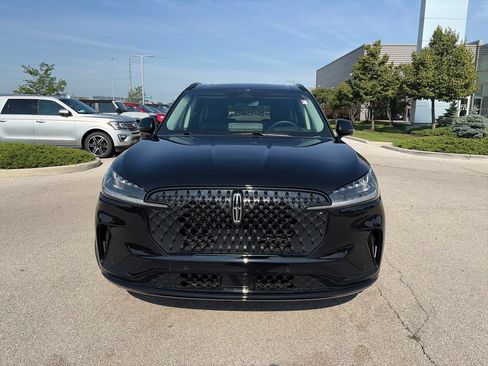 Used 2025 Lincoln Aviator AWD w/ Jet Appearance Package image 2