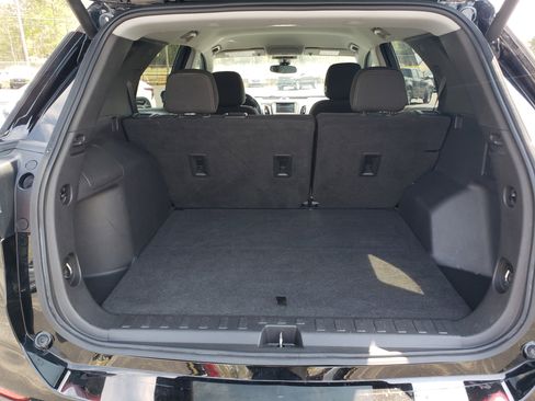 Used 2022 Chevrolet Equinox LT w/ Driver Convenience Package FWD image 9