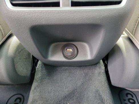 Used 2023 Hyundai Sonata Limited w/ Preferred Accessory Package image 12