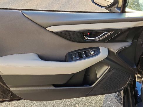 Used 2022 Subaru Outback Premium image 12