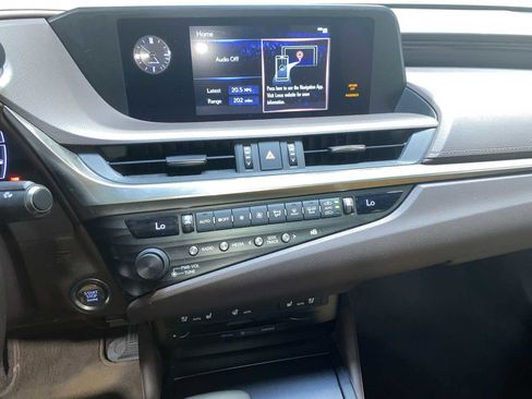 Used 2020 Lexus ES 350 w/ Premium Package FWD image 16