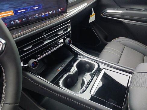 New 2026 Chevrolet Traverse High Country w/ LPO, Floor Liner Package image 11