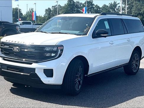 New 2027 Ford Expedition Max Platinum w/ Stealth Appearance Package AWD/4WD image 2