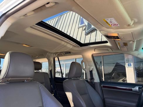 Used 2019 Lexus GX 460 Premium AWD/4WD image 31