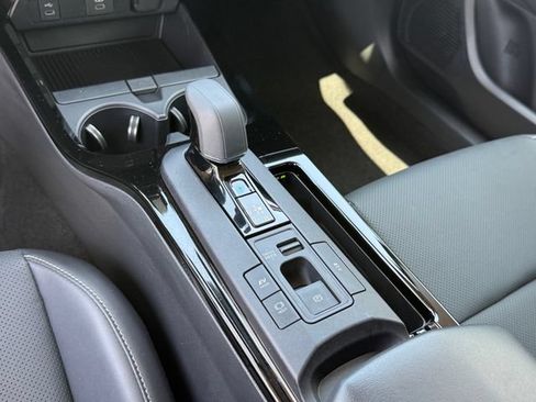 Used 2026 Toyota Prius FWD image 18