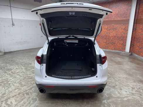 Used 2022 Alfa Romeo Stelvio Sprint image 26