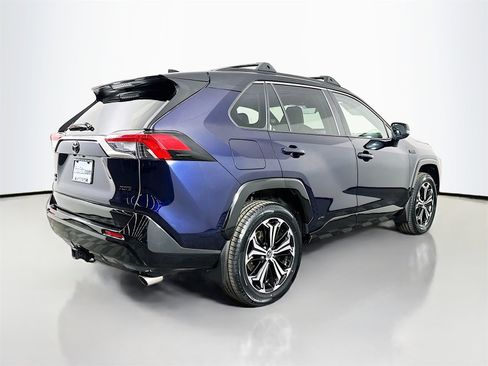 Certified 2022 Toyota RAV4 XSE image 7