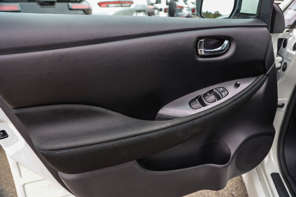 Used 2023 Nissan Leaf S FWD image 20