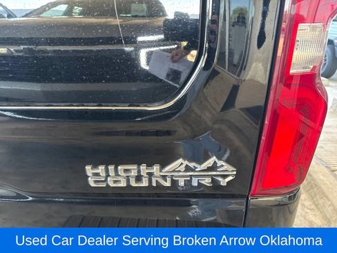 Used 2022 Chevrolet Silverado 1500 High Country w/ High Country Premium Package AWD/4WD image 7