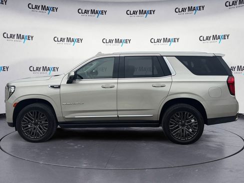 Used 2021 GMC Yukon Denali w/ Denali Premium Package AWD/4WD image 2