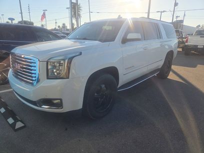 Used 2017 GMC Yukon XL SLT w/ Premium Edition