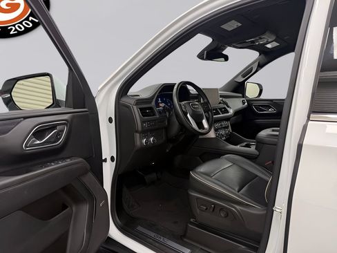 Used 2024 GMC Yukon SLT AWD/4WD image 9