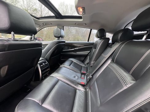 Used 2016 BMW 535i Gran Turismo 535i Gran Turismo 4dr Hatchbac image 11