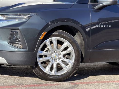 Used 2019 Chevrolet Blazer LT w/ Sun and Wheels Package image 8