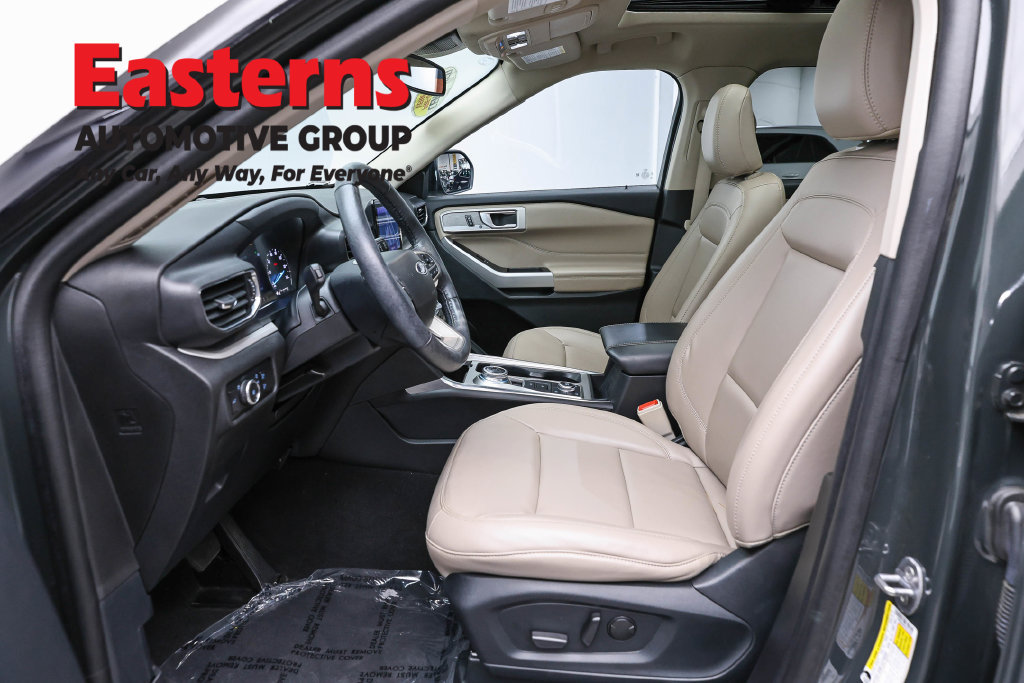 Used 2023 Ford Explorer XLT w/ Equipment Group 202A AWD/4WD image 15