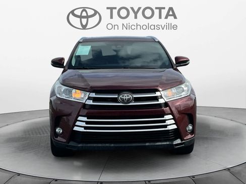 Used 2018 Toyota Highlander XLE w/ Protection Package #3 image 9