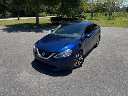 Used 2019 Nissan Sentra SV w/ Special Edition Package FWD image 31