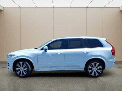 Used 2024 Volvo XC90 T8 Plus w/ Protection Package Premier AWD/4WD image 16