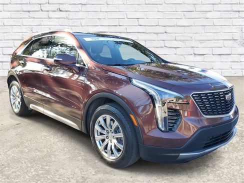 Certified 2022 Cadillac XT4 Premium Luxury w/ Enhanced Visibility Package image 5