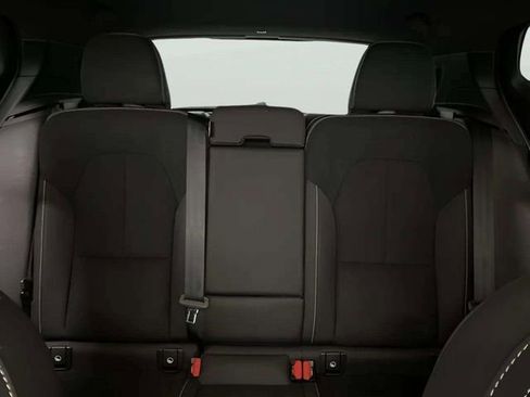 Used 2025 Volvo XC40 B5 Plus AWD/4WD image 70