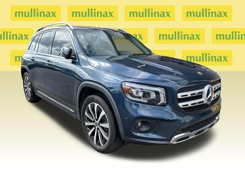 Used 2023 Mercedes-Benz GLB 250 image 1