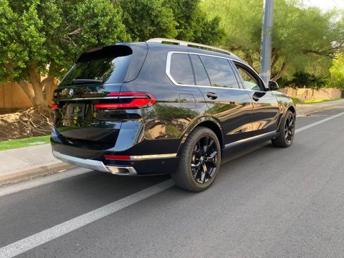 Used 2025 BMW X7 xDrive40i w/ Parking Assistance Package AWD/4WD image 7