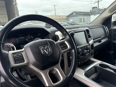 Used 2017 RAM 2500 Laramie w/ Sport Appearance Group AWD/4WD image 10
