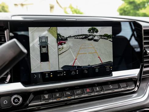 Used 2024 Chevrolet Silverado 2500 High Country w/ High Country Premium Package image 25