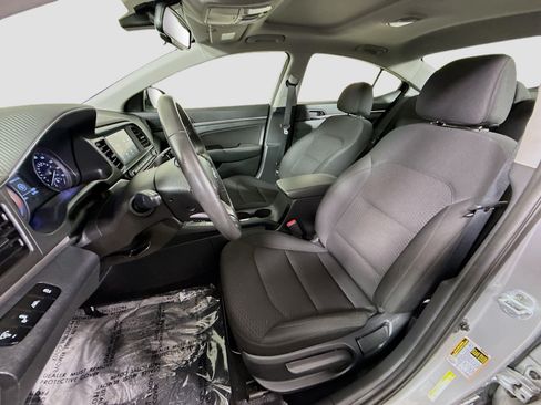 Used 2020 Hyundai Elantra Value Edition w/ Cargo Package (C1) FWD image 22