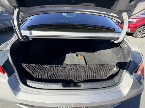 Used 2024 Hyundai Elantra SEL FWD image 25