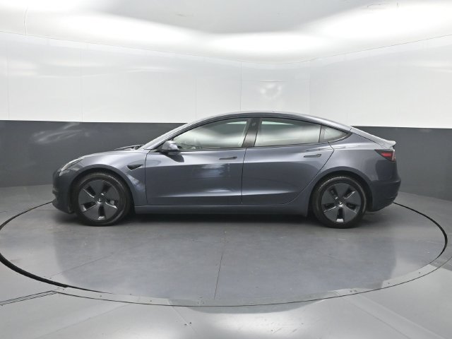 Used 2023 Tesla Model 3 Standard Range RWD image 3
