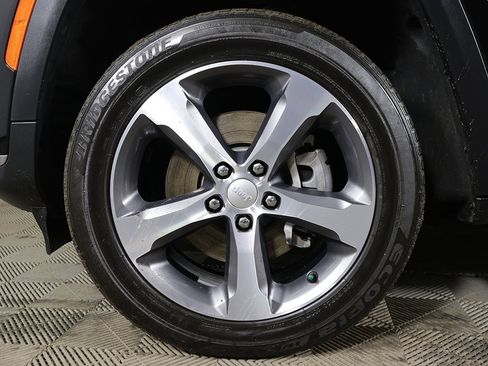 Used 2023 Jeep Grand Cherokee L Limited image 22