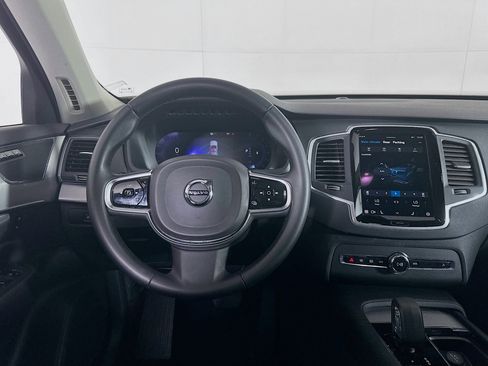 Used 2024 Volvo XC90 B5 Core w/ Protection Package image 17