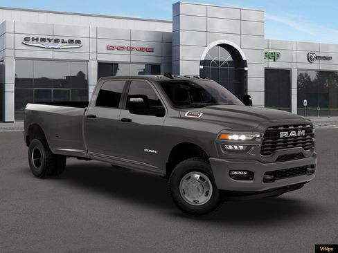 New 2026 RAM 3500 Big Horn AWD/4WD image 11