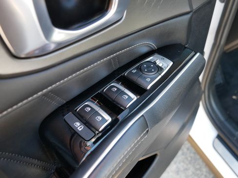 Certified 2023 Kia Sorento SX image 19