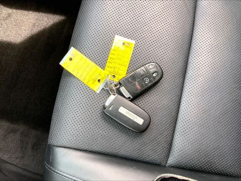 Used 2014 Jeep Grand Cherokee Summit RWD image 15