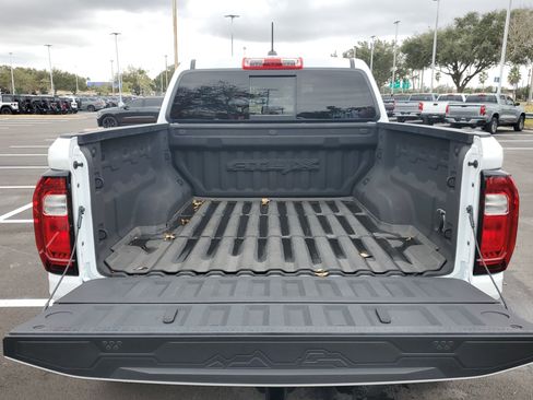 Used 2024 GMC Canyon AT4X image 7