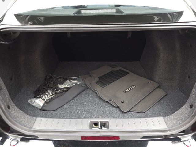 Used 2025 Nissan Versa S w/ Trunk Package FWD image 30
