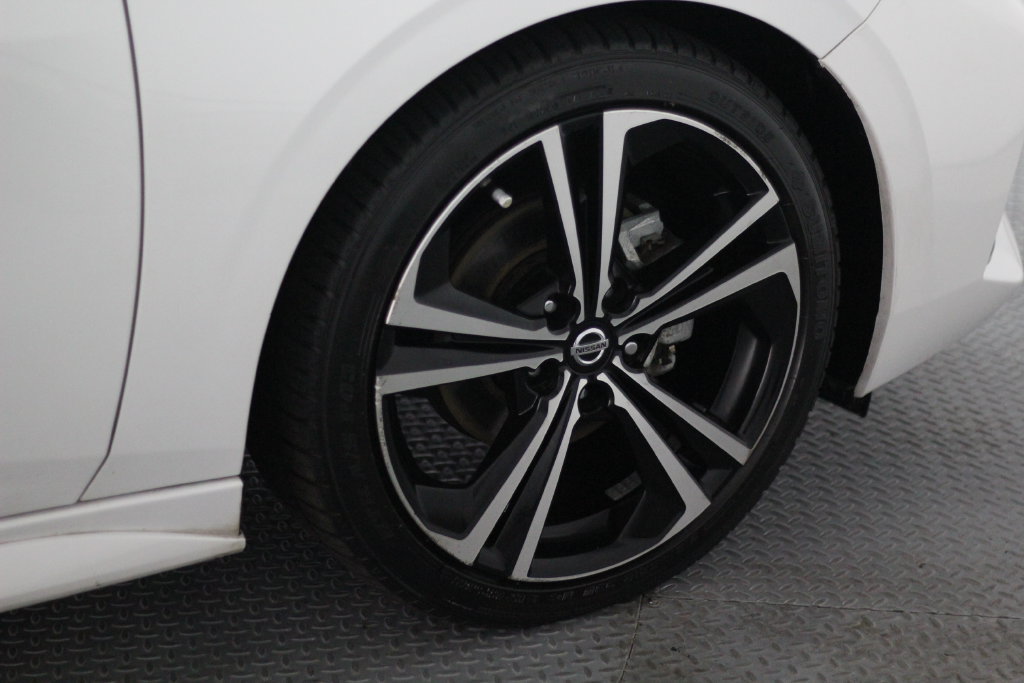 Used 2022 Nissan Sentra SR w/ SR Premium Package FWD image 57