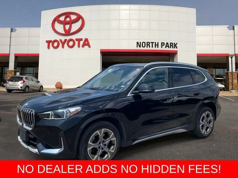 Used 2025 BMW X1 xDrive28i AWD/4WD image 1